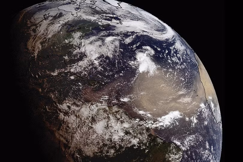 Điều gì gây ra cơn bão cát bụi khổng lồ “Godzilla”?