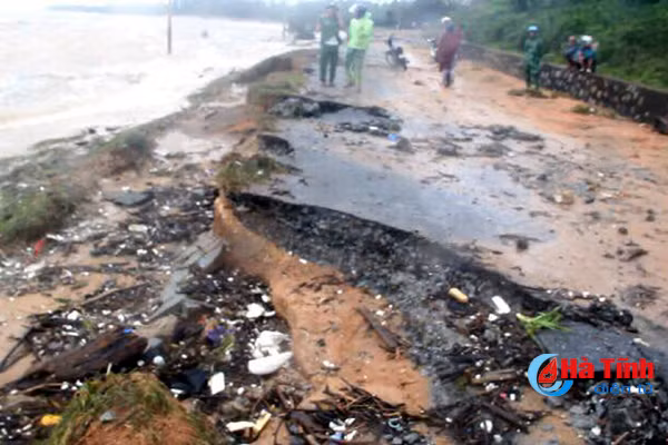 hinh anh thiet hai ban dau do bao so 10 tai ha tinh