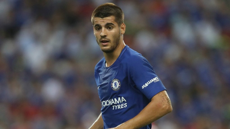 alvaro morata qua la chelsea doi mat bai toan nan gian tren hang cong