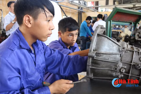 phat trien dang vien dung gat dau cho qua hay niu chan nguoi tre