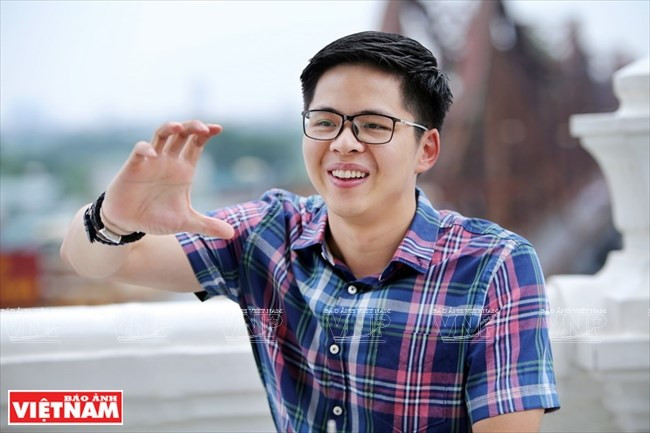 giao su viet 8x vu ngoc tam va 10 bang sang che my