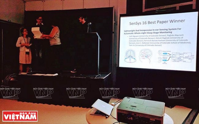 giao su viet 8x vu ngoc tam va 10 bang sang che my