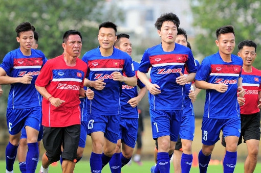 hlv duc xep hang muon dan dat doi tuyen viet nam