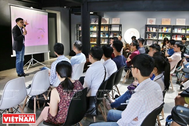 giao su viet 8x vu ngoc tam va 10 bang sang che my