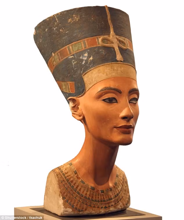 thuc hu mat that ben trong ky quan bi an the gioi kim tu thap giza