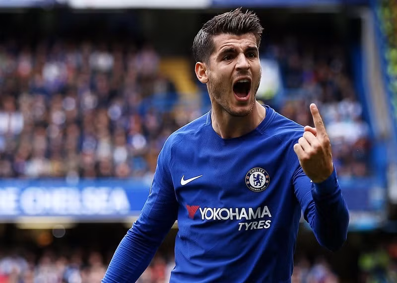 alvaro morata qua la chelsea doi mat bai toan nan gian tren hang cong