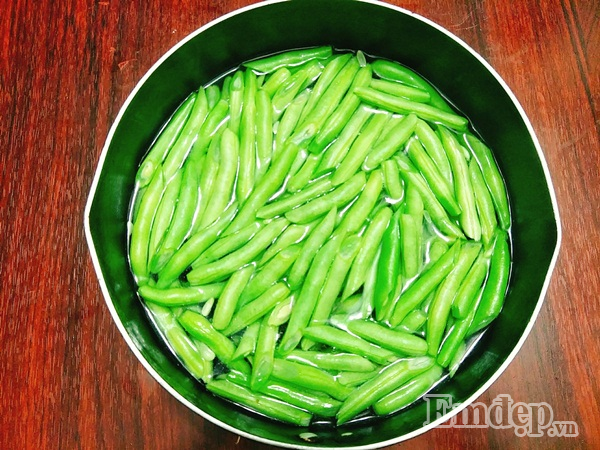 dau co ve xao thit bam cho bua com chieu them duom vi