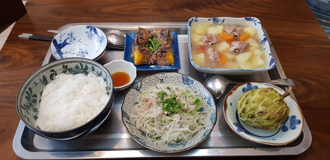 mam com me chong nau cho con dau o cu thu hut chuc nghin like