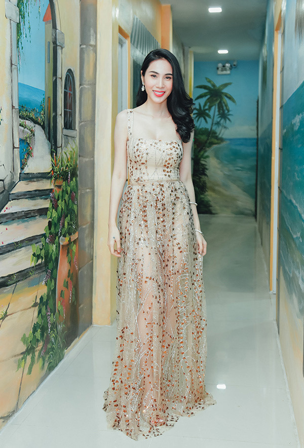 8 my nhan viet mac dep nhat tuan