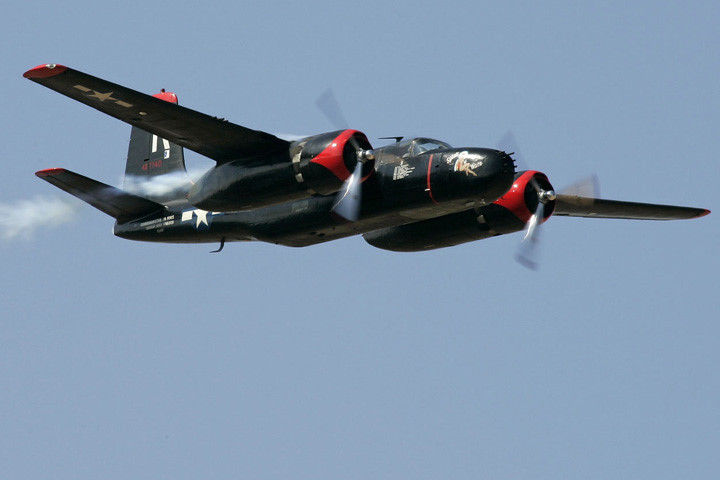 kham pha may bay nem bom a 26b sieu nhanh cua khong quan my