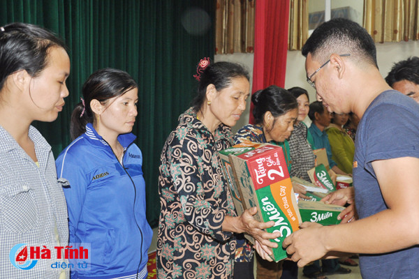 binh dinh ho tro ha tinh 1 ty dong khac phuc thiet hai do bao so 10