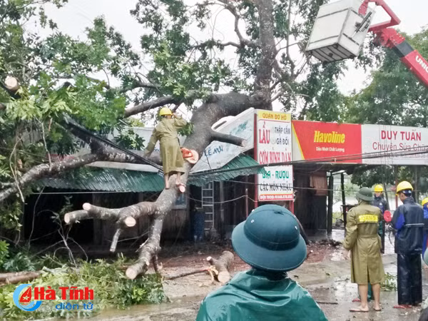 hinh anh thiet hai ban dau do bao so 10 tai ha tinh