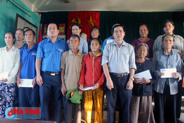 tiep noi cac hoat dong ho tro nguoi dan ha tinh thiet hai do bao