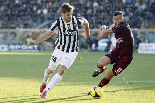 Llorente góp công trong hai bàn thắng của Juventus.