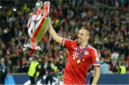 Giành nhiều danh hiệu tập thể hơn, phòng ngự giỏi hơn, Ribery xứng đáng giành QBV? - Ảnh Getty