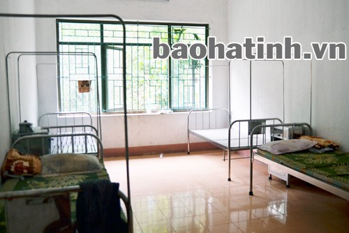 Buồng bệnh trống bệnh nhân