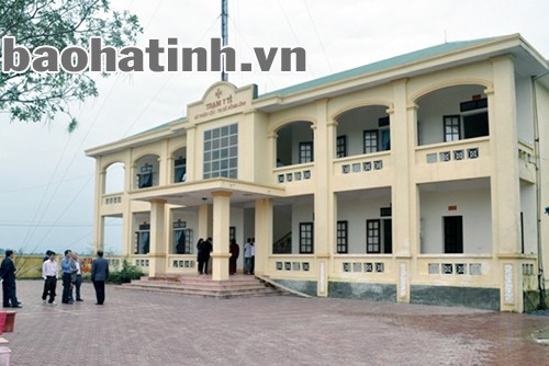 Đoàn kiểm tra Trạm Y tế xã Thuận Lộc (TX Hồng Lĩnh)