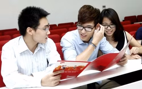Du học theo con đường chính thống và được tư vấn, trang bị những kiến thức cần thiết sẽ giúp du học sinh tránh được những thiệt thòi, hệ lụy xấu có thể xảy ra. (Ảnh minh họa. Nguồn: VnExpress)