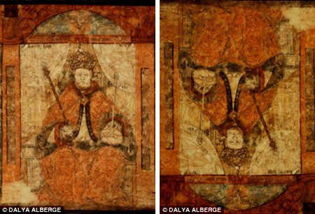 Bức bích họa khắc họa chân dung nhà vua Anh Henry VIII. Khi quan sát bức họa này theo chiều ngược lại, các nhà nghiên cứu đã bất ngờ phát hiện ra nó có hình giống với đầu quỷ Sa-tăng.