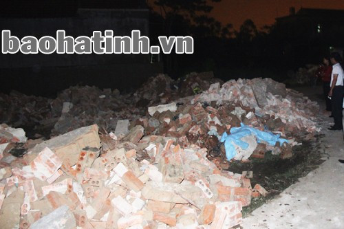 Gạch, vữa loại thải...