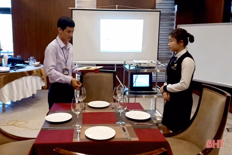 Doanh nghiệp, người lao động Hà Tĩnh bị ảnh hưởng dịch COVID-19 phấn khởi khi được hỗ trợ đào tạo nghề