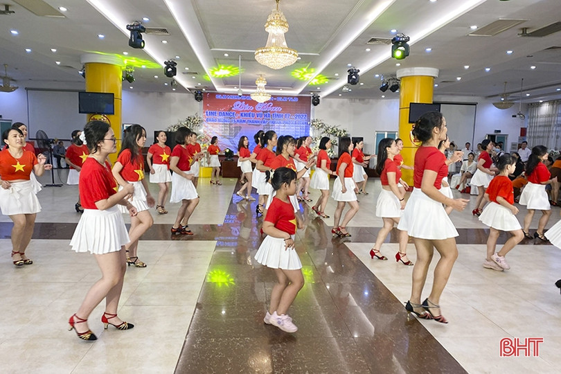 13 câu lạc bộ dân vũ tham gia Liên hoan Khiêu vũ - Dân vũ Hà Tĩnh