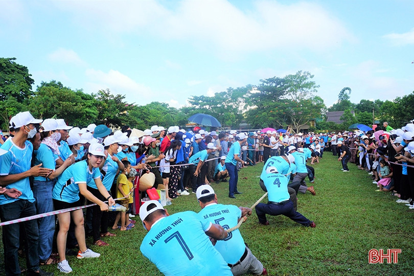 Hơn 500 vận động viên tham gia Đại hội Thể dục Thể thao huyện Hương Khê lần thứ IX
