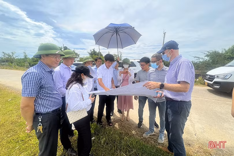 Đoàn công tác ADB khảo sát các hạng mục dự án tại TP Hà Tĩnh