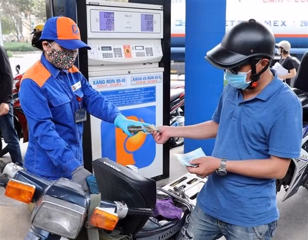 Trình Quốc hội Nghị quyết giảm thuế bảo vệ môi trường đối với xăng dầu