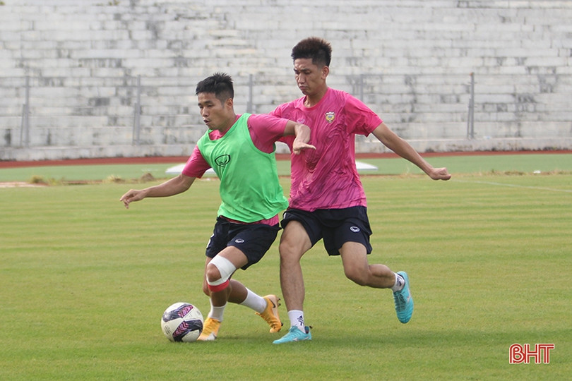 Hồng Lĩnh Hà Tĩnh sẵn sàng tiếp Becamex Bình Dương trên sân nhà