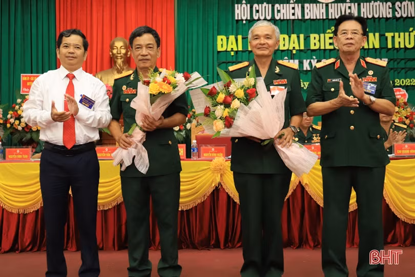 Ông Nguyễn Văn Thảo được bầu giữ chức Chủ tịch Hội CCB Hương Sơn