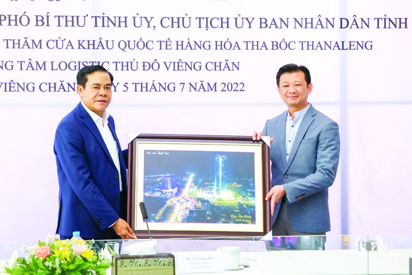 Truyền thông Lào đưa tin đậm nét về chuyến thăm, làm việc của đoàn công tác tỉnh Hà Tĩnh