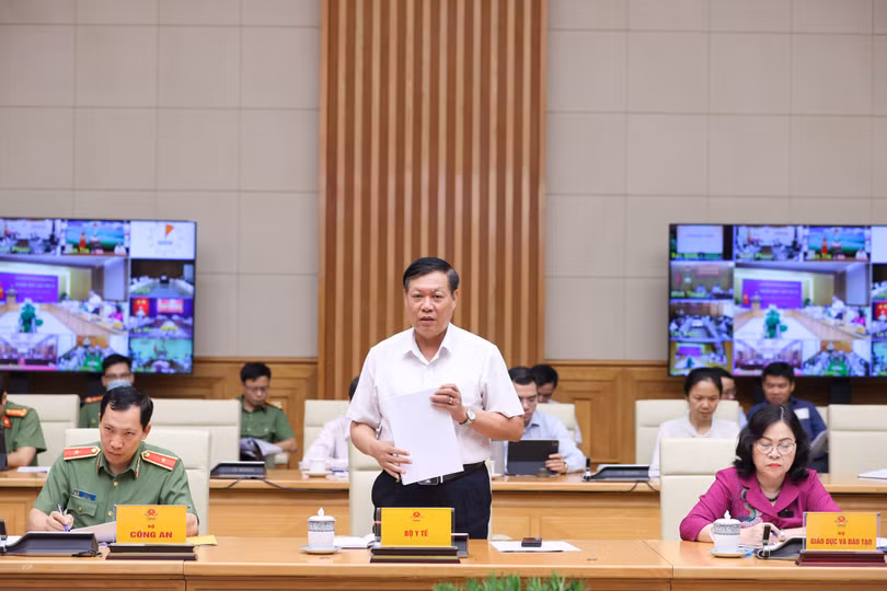 Thủ tướng: Không được quên “kinh nghiệm xương máu” khi chưa có vaccine