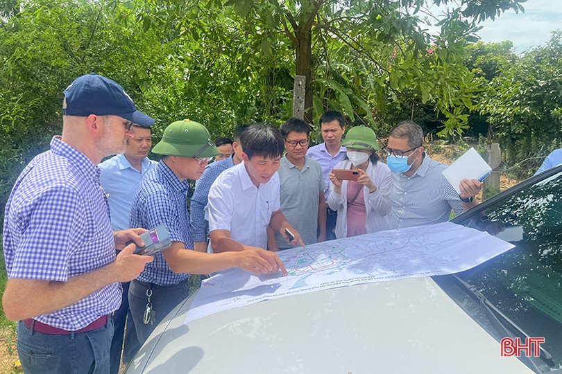 Đoàn công tác ADB khảo sát các hạng mục dự án tại TP Hà Tĩnh