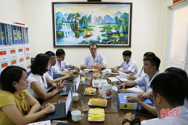 BVĐK tỉnh Hà Tĩnh được Viện Vệ sinh dịch tễ Trung ương hỗ trợ nâng cao chất lượng xét nghiệm