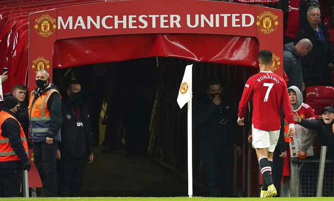 Ronaldo không du đấu cùng Man Utd