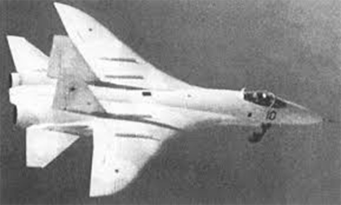 Những con số vô tiền khoáng hậu của gia đình Sukhoi Su-27