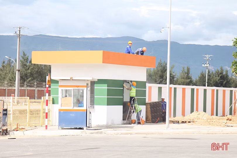 Thi công “thần tốc”, nhà máy sản xuất pin hơn 4.000 tỷ đồng ở Hà Tĩnh sắp cán đích