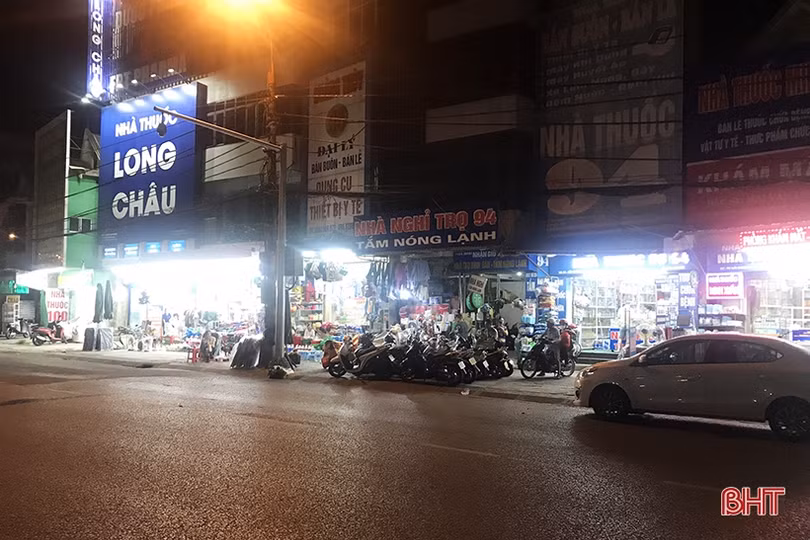 Cần sớm xử lý tình trạng tái lấn chiếm vỉa hè trên đường Hải Thượng Lãn Ông