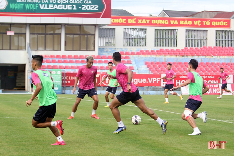 Hồng Lĩnh Hà Tĩnh sẵn sàng tiếp Becamex Bình Dương trên sân nhà