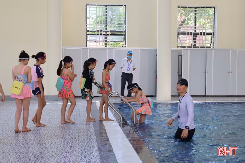 Thiếu nhi TP Hà Tĩnh vui khỏe với câu lạc bộ sinh hoạt hè