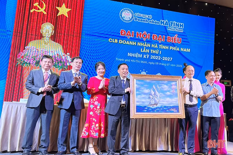 Ông Nguyễn Phi Dần giữ chức Chủ tịch CLB Doanh nhân Hà Tĩnh phía Nam