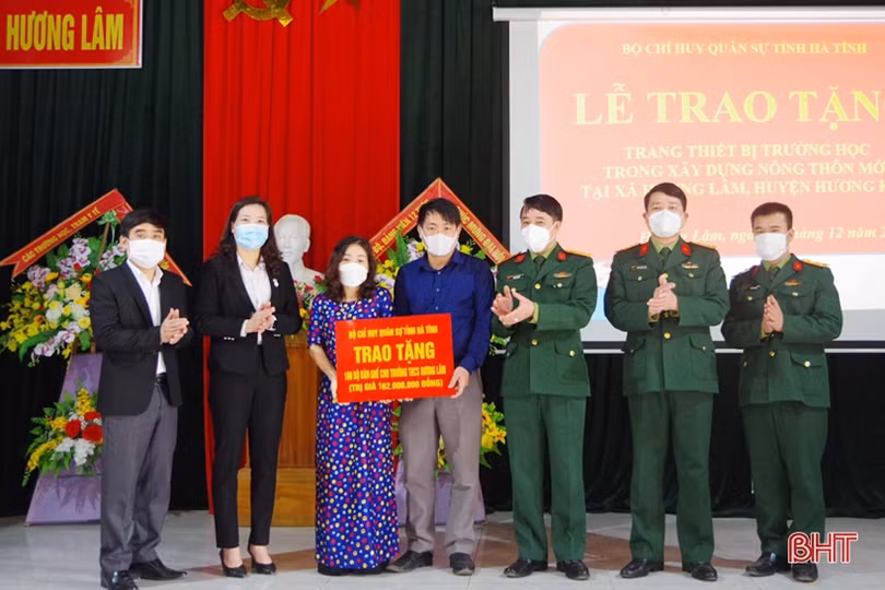 Bộ đội nỗ lực giúp Hương Lâm xây dựng nông thôn mới 