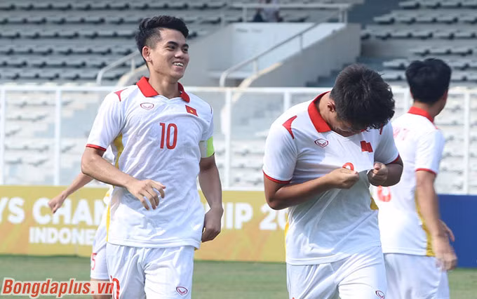 U19 Việt Nam tiến gần tới bán kết khi thắng U19 Myanmar