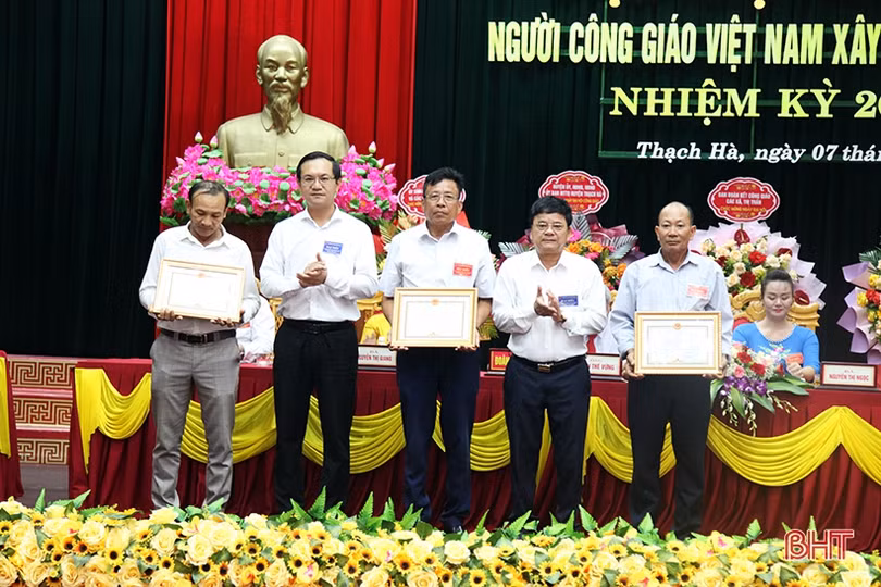 Người Công giáo huyện Thạch Hà tích cực đóng góp xây dựng và bảo vệ Tổ quốc