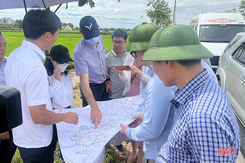 Đoàn công tác ADB khảo sát các hạng mục dự án tại TP Hà Tĩnh