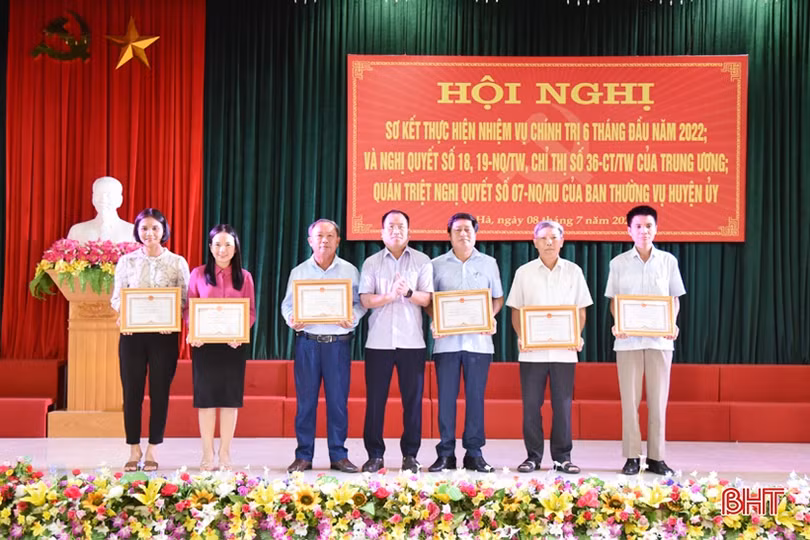 Đảng bộ Lộc Hà tiếp tục tập trung thực hiện tốt công tác xây dựng Đảng