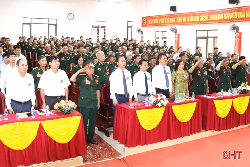 Ông Nguyễn Quang Thìn được bầu giữ chức Chủ tịch Hội CCB huyện Vũ Quang khóa V