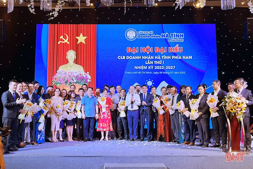 Ông Nguyễn Phi Dần giữ chức Chủ tịch CLB Doanh nhân Hà Tĩnh phía Nam