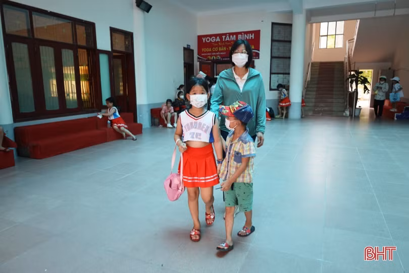 Thiếu nhi TP Hà Tĩnh vui khỏe với câu lạc bộ sinh hoạt hè